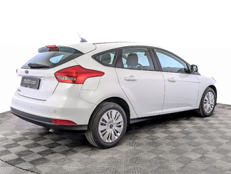 фото Ford Focus III 2017