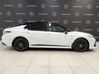 фото Toyota Camry VIII 2021