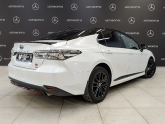 фото Toyota Camry VIII 2021