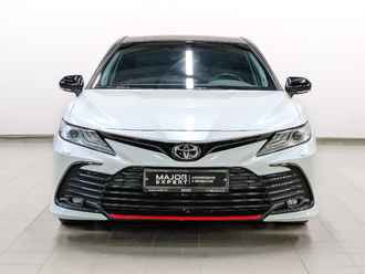 фото Toyota Camry VIII 2021