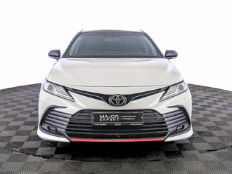 фото Toyota Camry VIII 2021