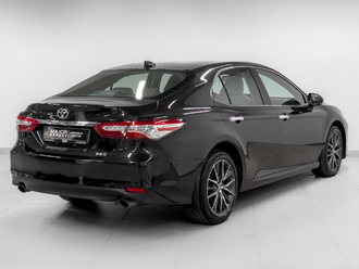 фото Toyota Camry VIII 2022
