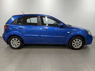 фото Kia Rio II 2010