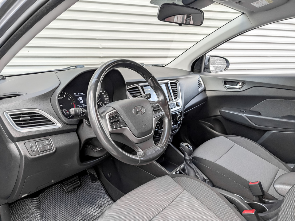 Hyundai Solaris с пробегом в автосалоне Форис Авто