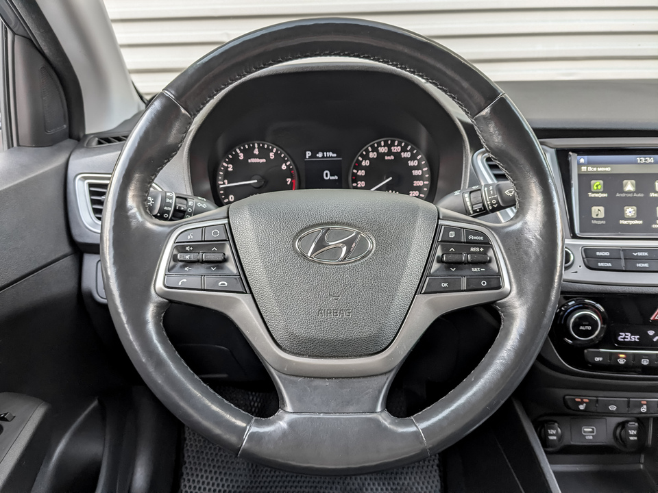 Hyundai Solaris с пробегом в автосалоне Форис Авто