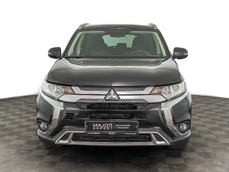 фото Mitsubishi Outlander III 2020