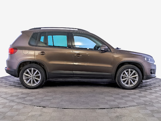 фото Volkswagen Tiguan I 2015