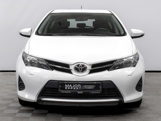 фото Toyota Auris II 2013