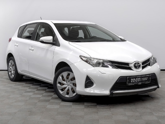 фото Toyota Auris II 2013