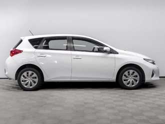 фото Toyota Auris II 2013
