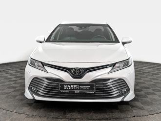 фото Toyota Camry VIII 2019