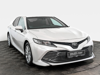 фото Toyota Camry VIII 2019
