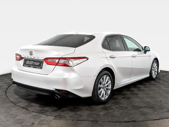 фото Toyota Camry VIII 2019