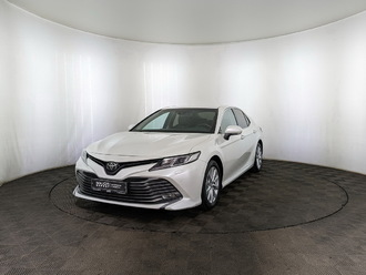 фото Toyota Camry VIII 2019