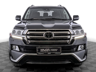 фото Toyota Land Cruiser 200 2018