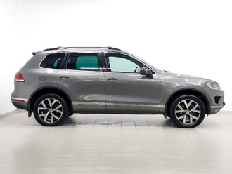 фото Volkswagen Touareg II 2017