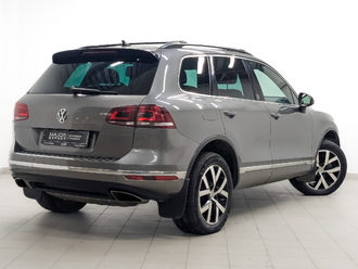 фото Volkswagen Touareg II 2017