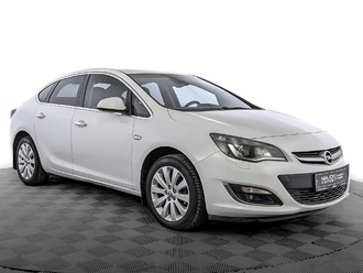 фото Opel Astra J 2013