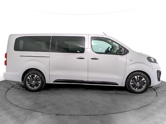фото Opel Zafira Life 2021