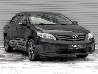 фото Toyota Corolla X 2012