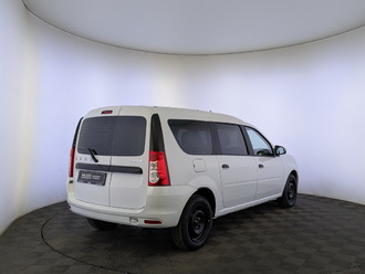 фото Lada Largus 2025