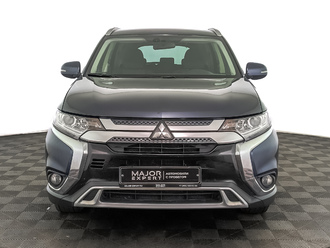 фото Mitsubishi Outlander III 2019