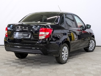 фото Lada Granta II 2023