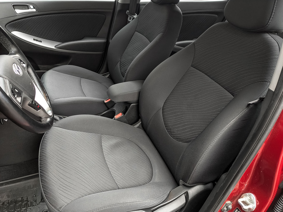 Hyundai Solaris с пробегом в автосалоне Форис Авто