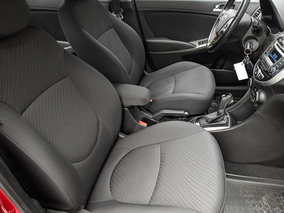 Hyundai Solaris с пробегом в автосалоне Форис Авто