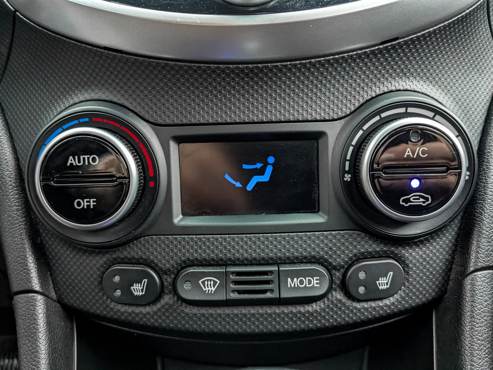 Hyundai Solaris с пробегом в автосалоне Форис Авто