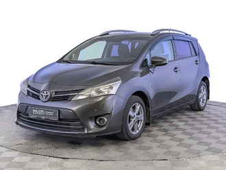 фото Toyota Verso I 2013