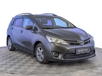 фото Toyota Verso I 2013