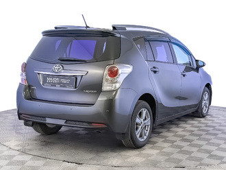 фото Toyota Verso I 2013