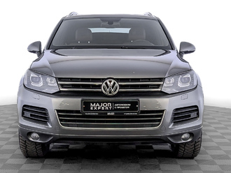 фото Volkswagen Touareg II 2013
