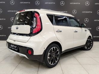 фото Kia Soul II 2017