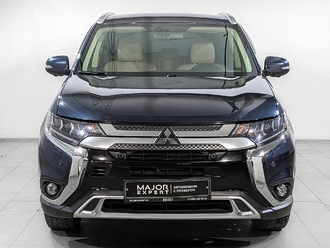 фото Mitsubishi Outlander III 2020