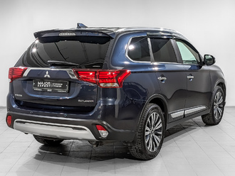 фото Mitsubishi Outlander III 2020