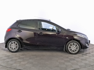 фото Mazda 2 (DE) 2012