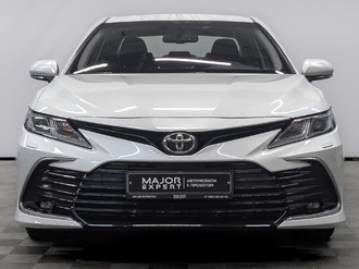 фото Toyota Camry VIII 2022