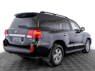 фото Toyota Land Cruiser 200 2013