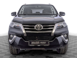 фото Toyota Fortuner II 2018