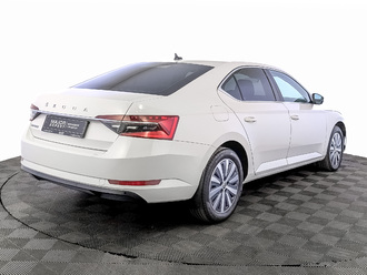 фото Skoda Superb III 2021