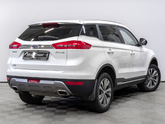 фото Geely Atlas 2021