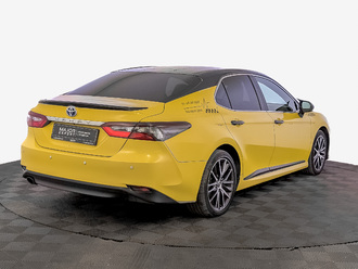 фото Toyota Camry VIII 2022