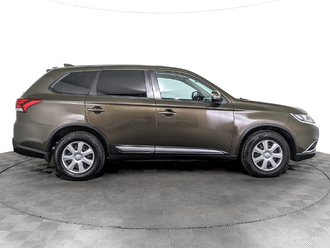 фото Mitsubishi Outlander III 2018