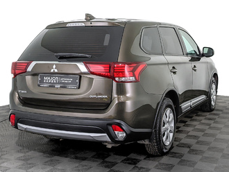 фото Mitsubishi Outlander III 2018