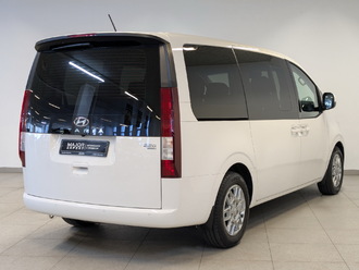 фото Hyundai Staria 2021
