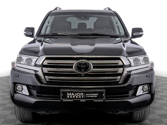 фото Toyota Land Cruiser 200 2017