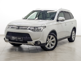 фото Mitsubishi Outlander III 2014