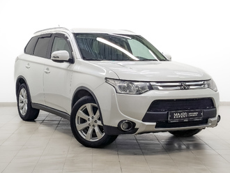 фото Mitsubishi Outlander III 2014